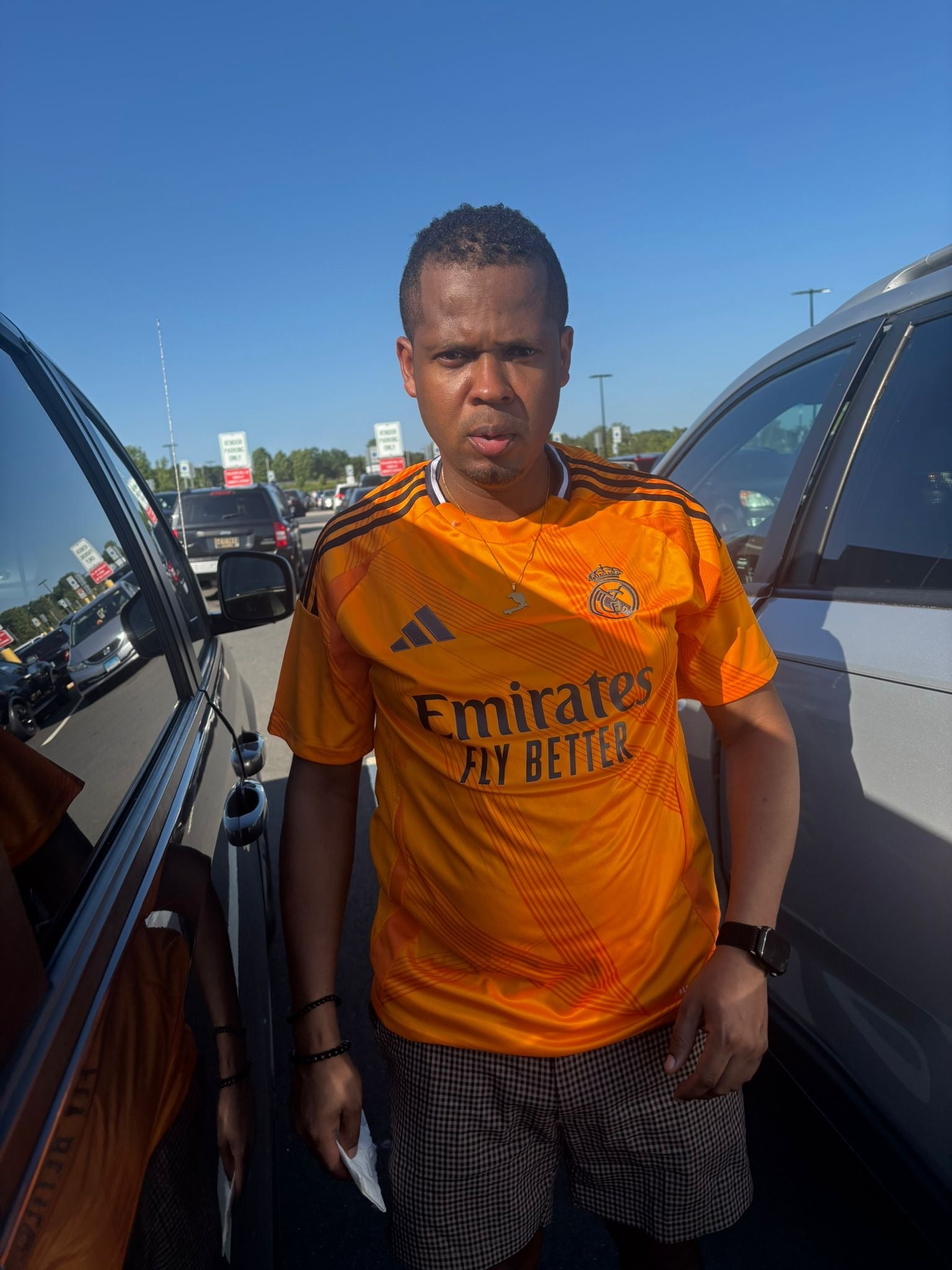 Real Madrid jerseys orange